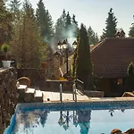 Safari Village Hotel 3*