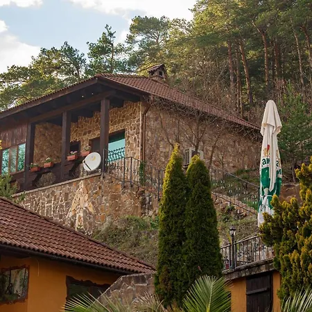 Ξενοδοχείο Safari Village Βέλινγκραντ