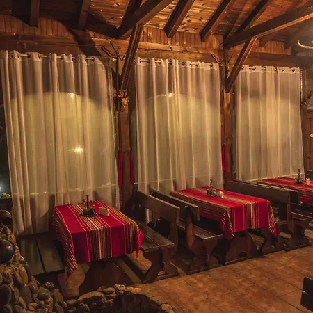 Ξενοδοχείο Safari Village 3*