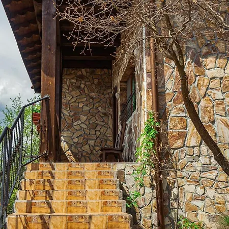 فندق Safari Village 3*