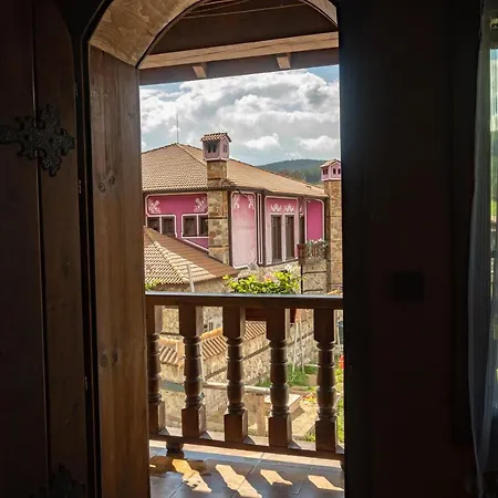 Ξενοδοχείο Safari Village 3*