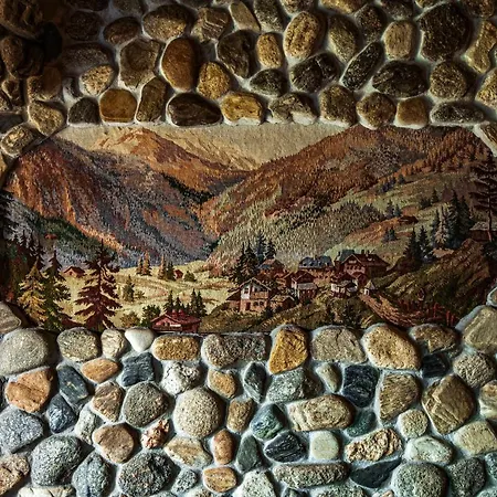 Hotel Safari Village