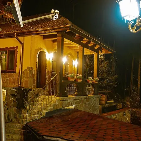 Safari Village Hotel 3*