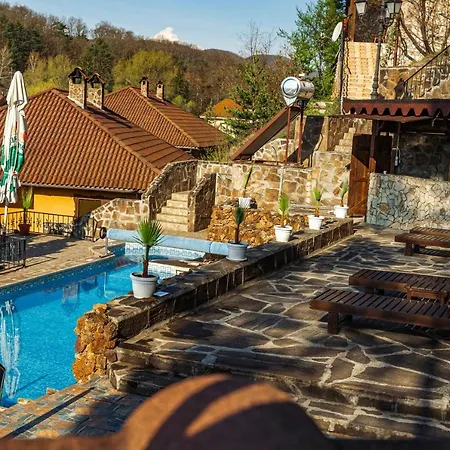 Hotel Safari Village 3*