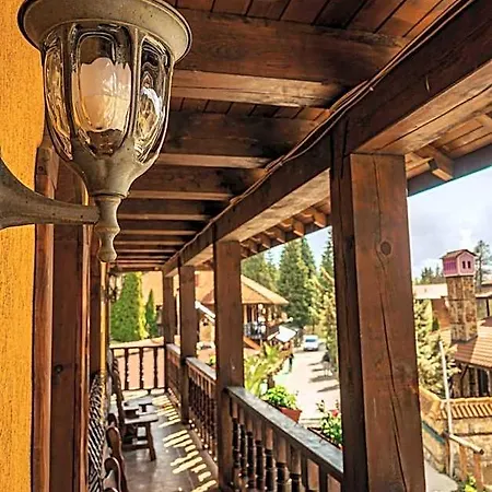 Ξενοδοχείο Safari Village